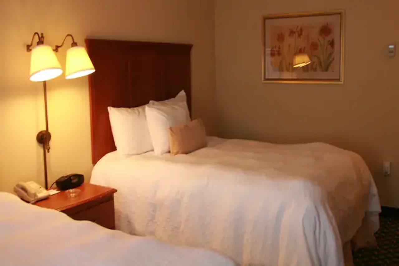 Newly Renovated Hampton Inn Omaha West Lakeside Esterno foto