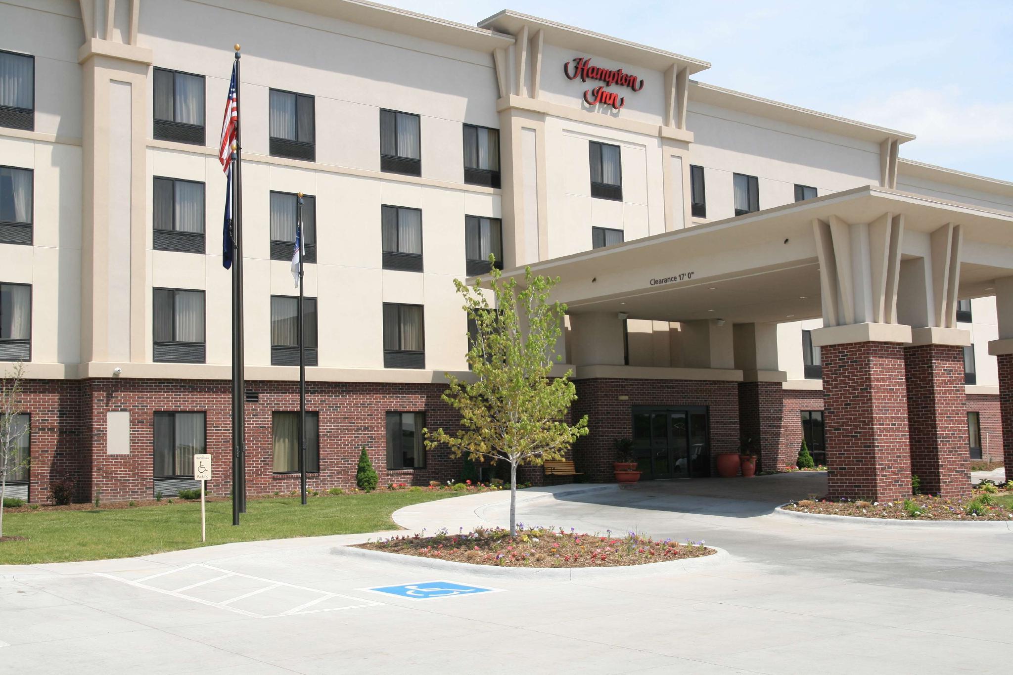 Newly Renovated Hampton Inn Omaha West Lakeside Esterno foto