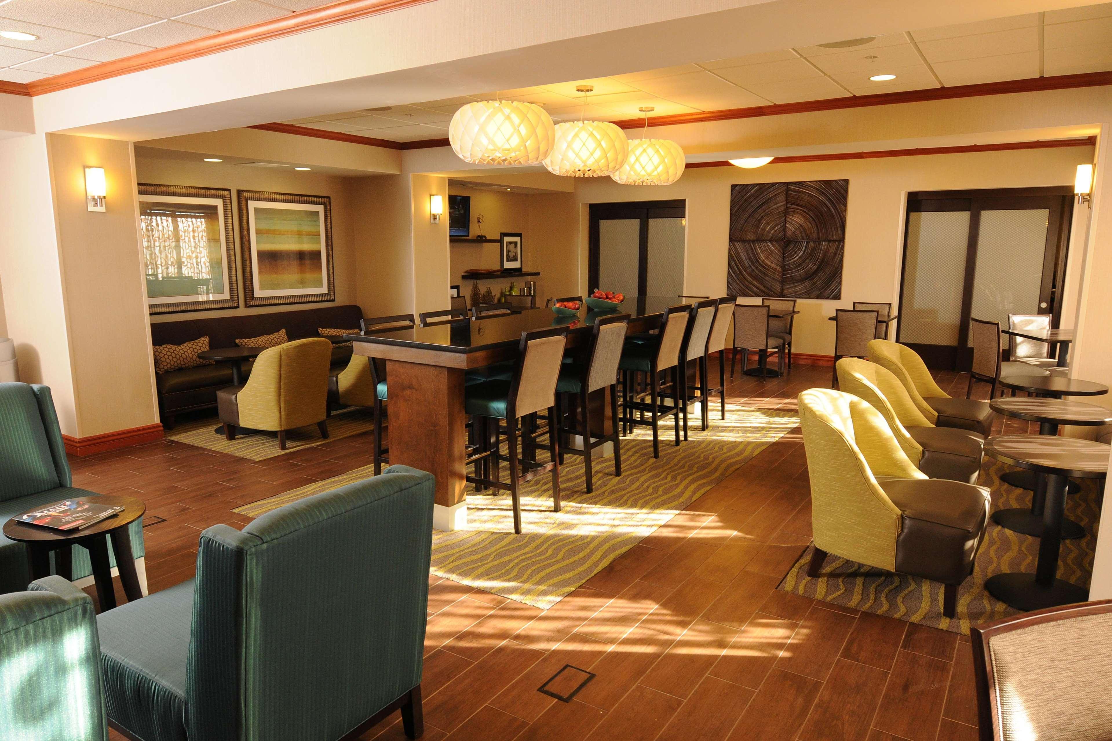 Newly Renovated Hampton Inn Omaha West Lakeside Esterno foto