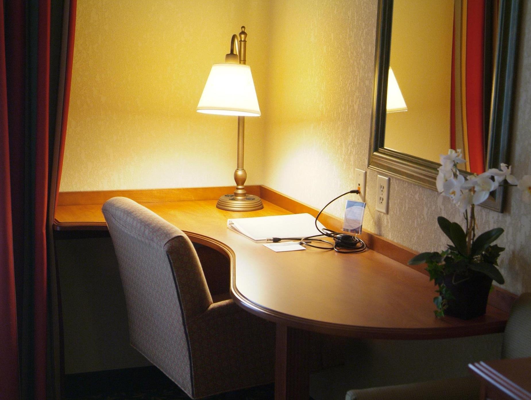 Newly Renovated Hampton Inn Omaha West Lakeside Esterno foto