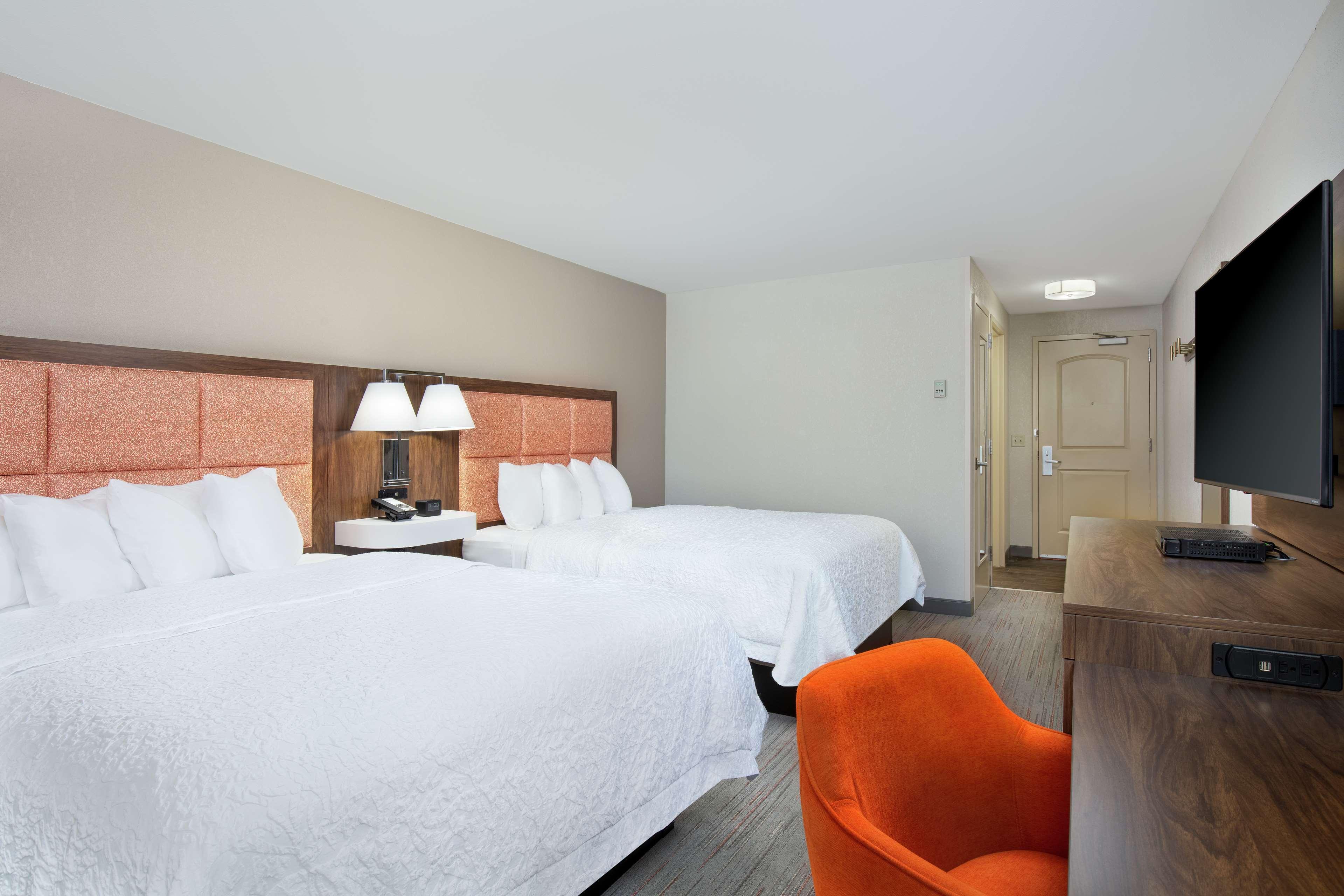 Newly Renovated Hampton Inn Omaha West Lakeside Esterno foto