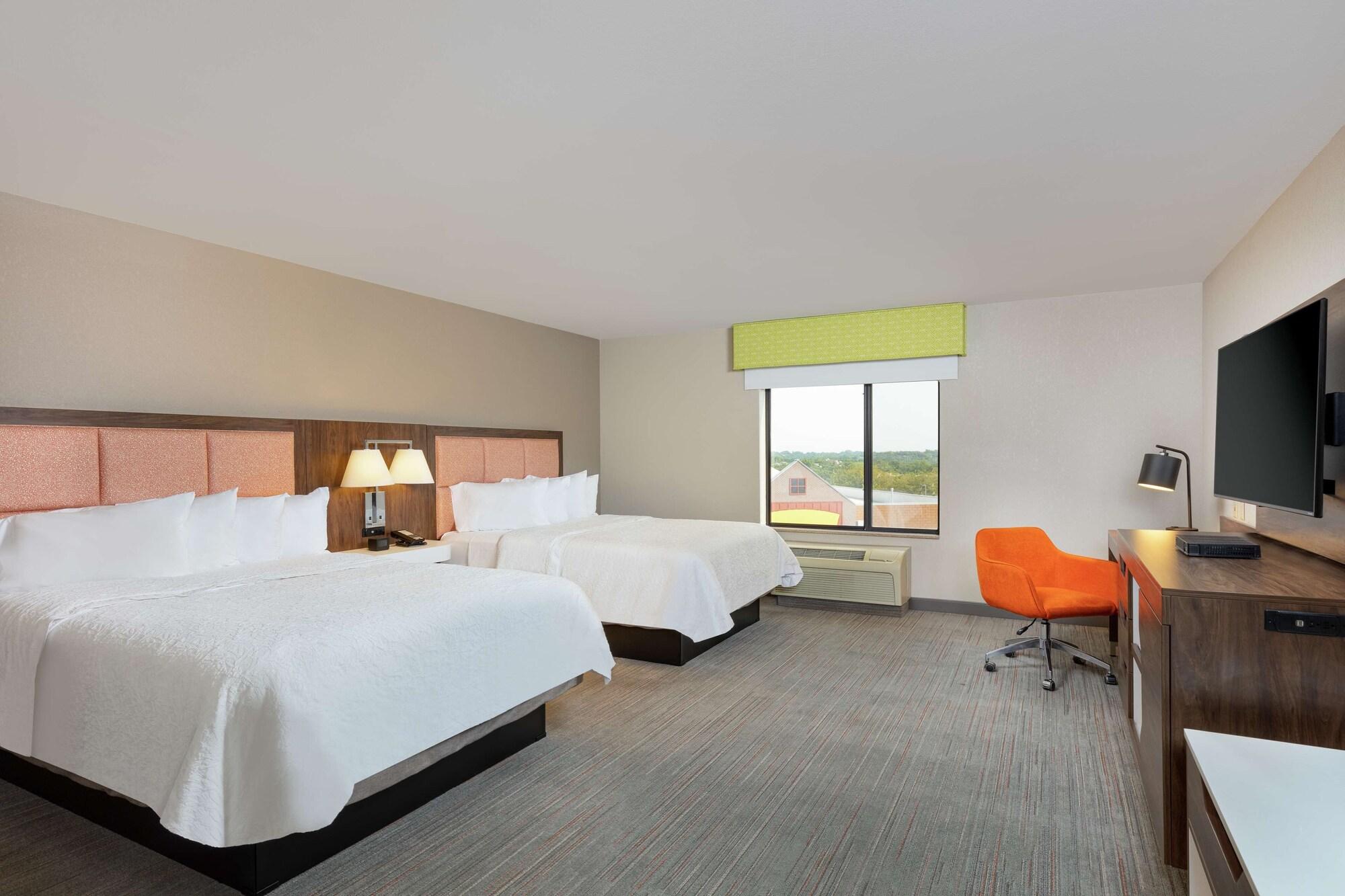 Newly Renovated Hampton Inn Omaha West Lakeside Esterno foto