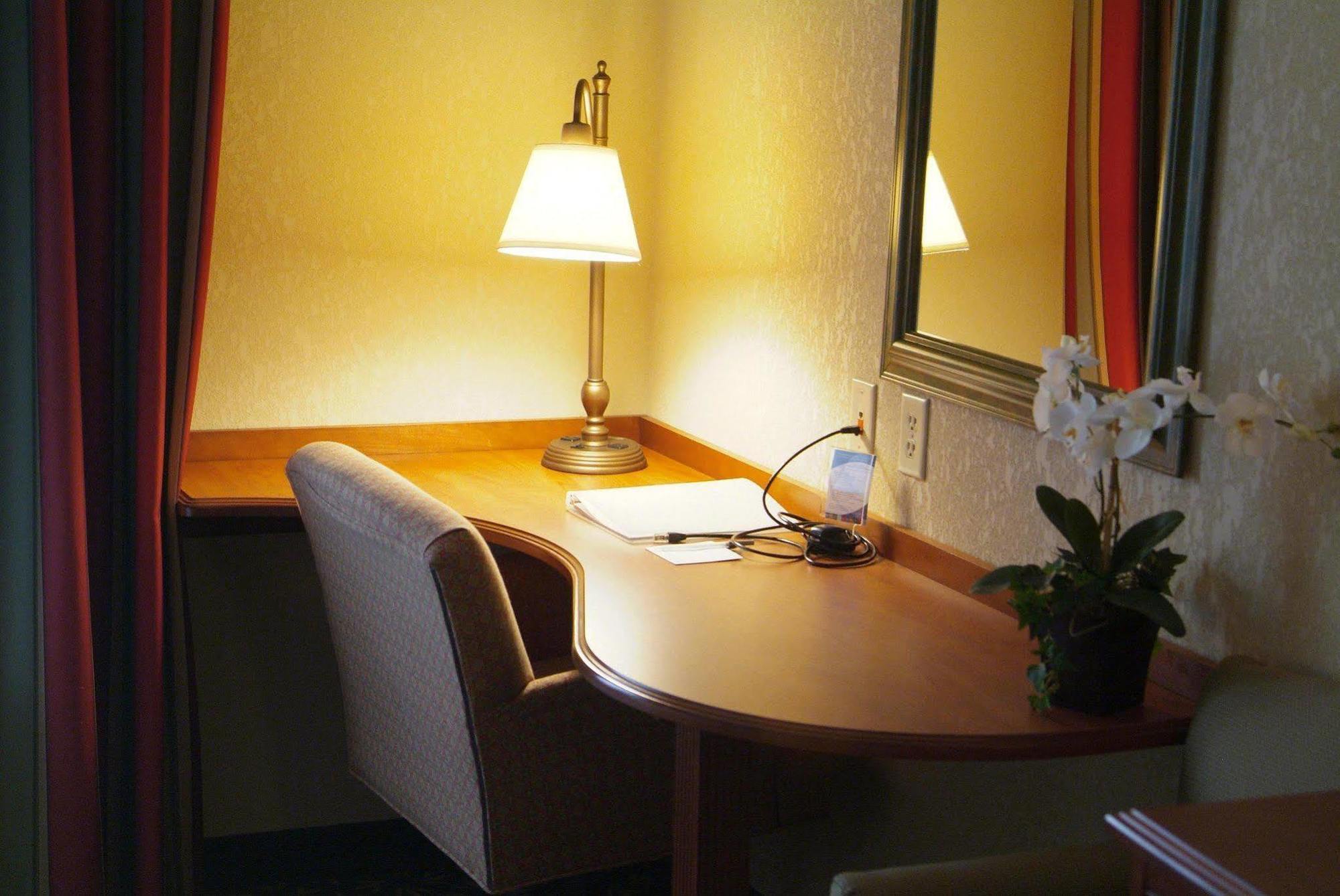 Newly Renovated Hampton Inn Omaha West Lakeside Camera foto